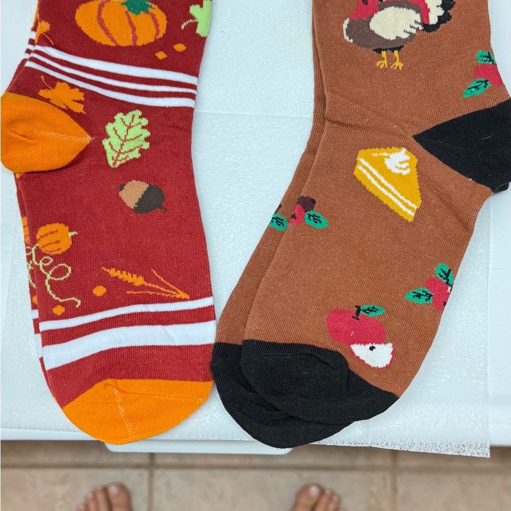 Festive Patterned Socks Set - Picture 2 of 2